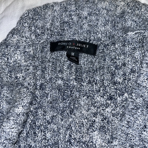 Romeo+Juliette couture fringe blue sweater-vest size M. EUC! - Picture 2 of 6